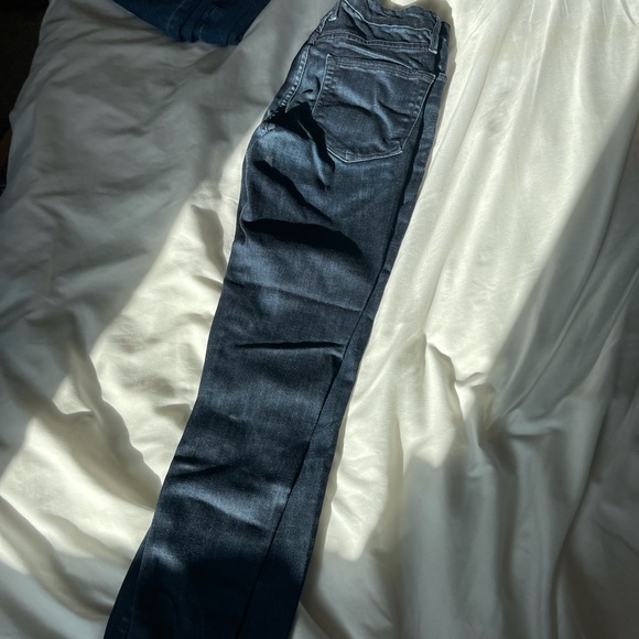 Good American brand, size 25, good waist jeans. - Picture 1 of 4